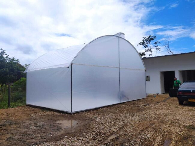 foto-invernadero-construccion